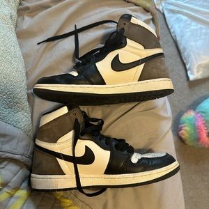 Jordan 1 retro “dark mocha”